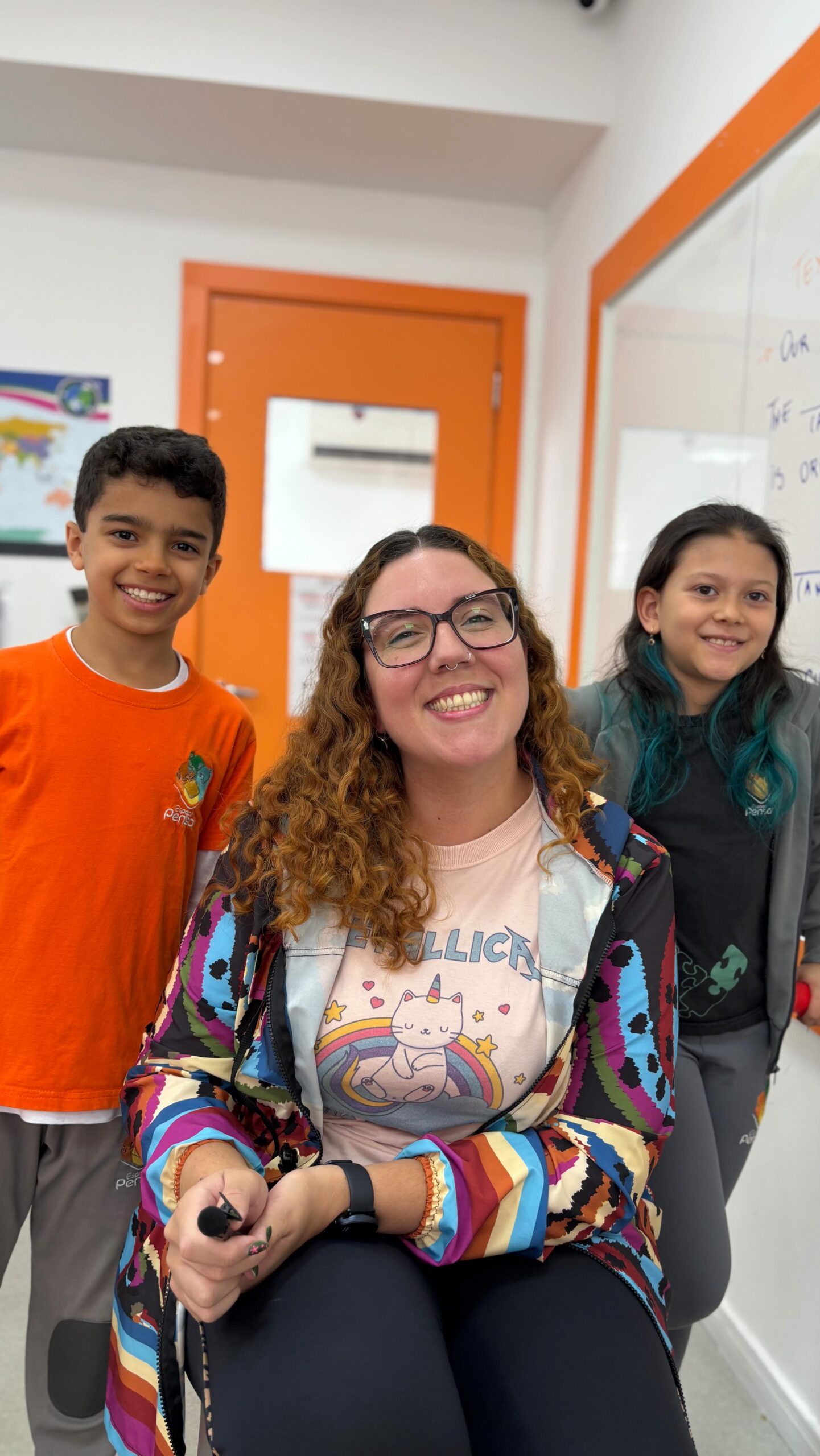 Trend com a teacher Mari